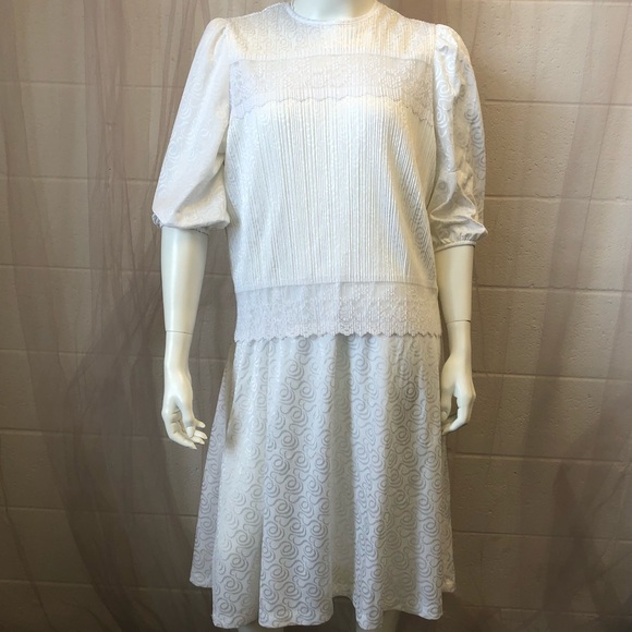Cue Dresses Vintage Cue Fashions White Dropwaist Dress Poshmark